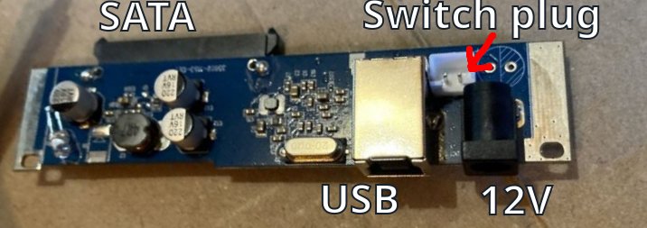 A photo of the SATA to USB adapter